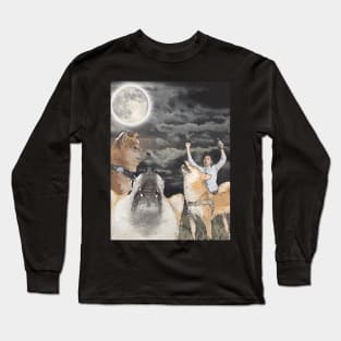 Three doge moon - When moon? BOX graphic. three wolf moon parody. 3 doge howling at the moon Long Sleeve T-Shirt